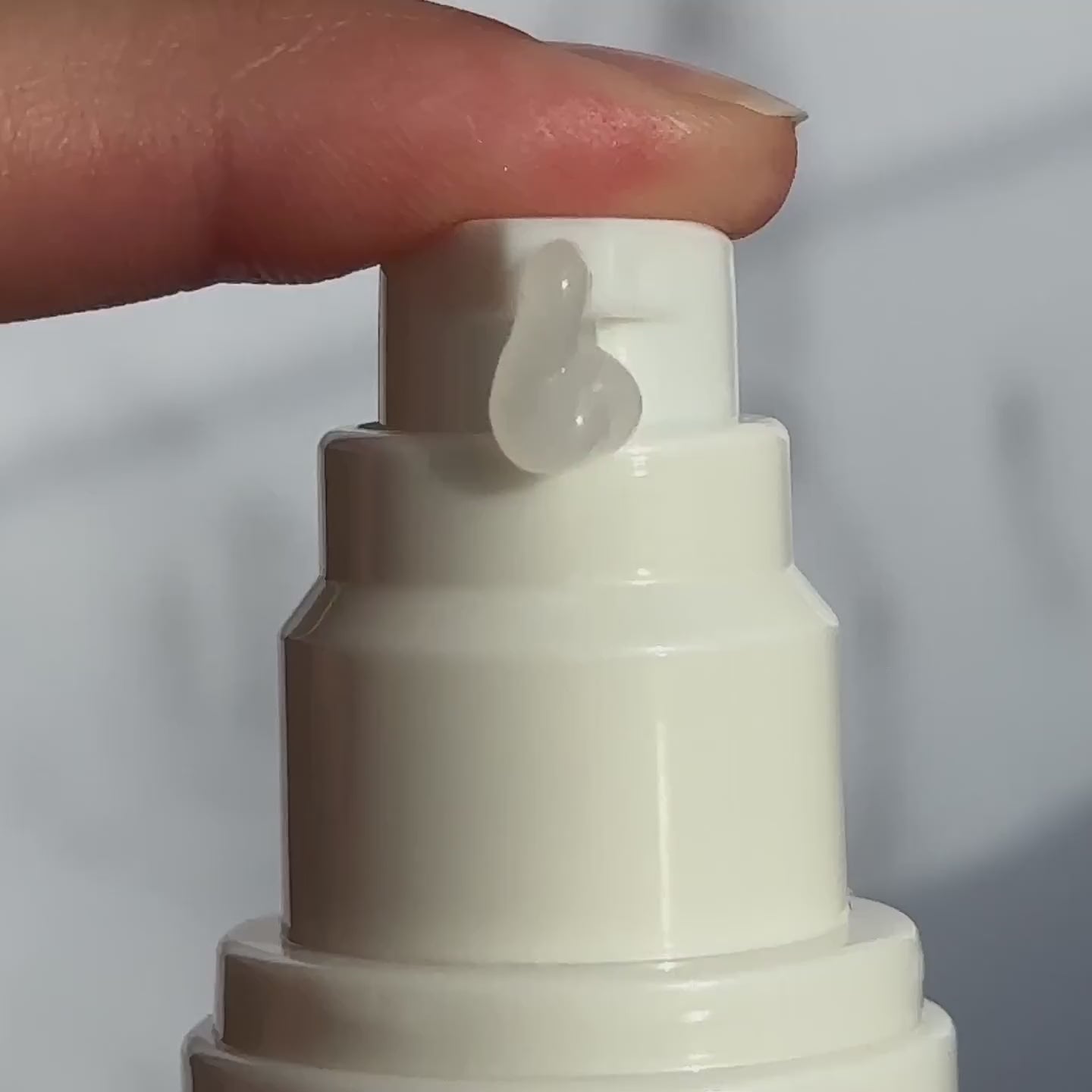 Mattifi8 50ml texture - Ciencia Skincare